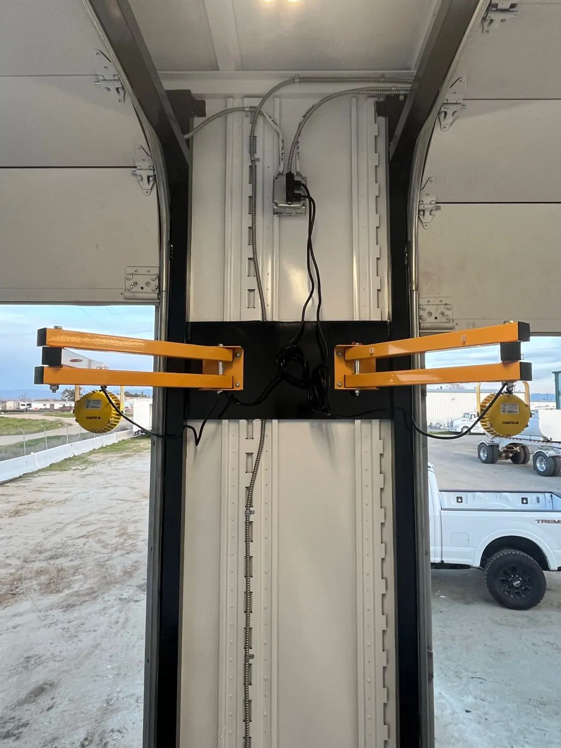 Interior swivel lighting